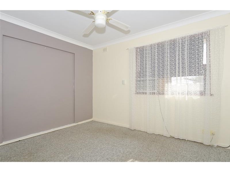 15 Norman Crescent, Hackham SA 5163