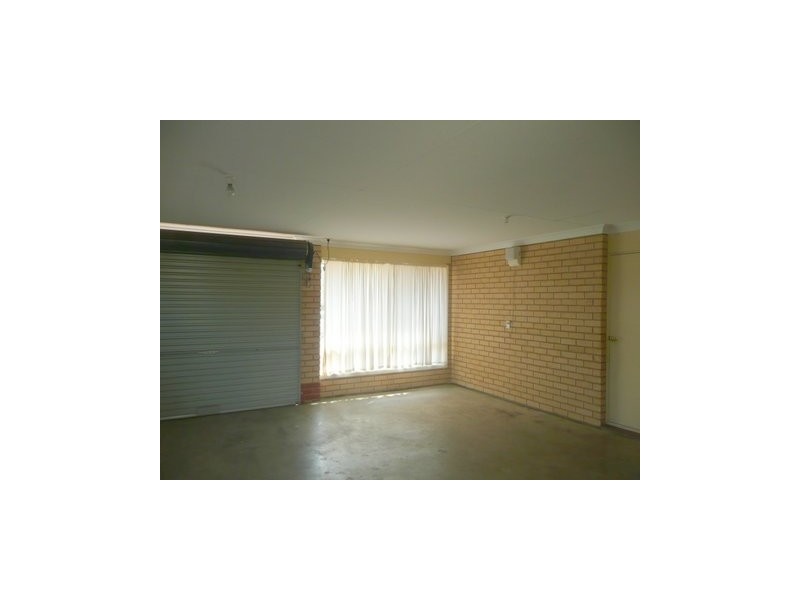 2 Cockle Avenue, Aldinga Beach SA 5173