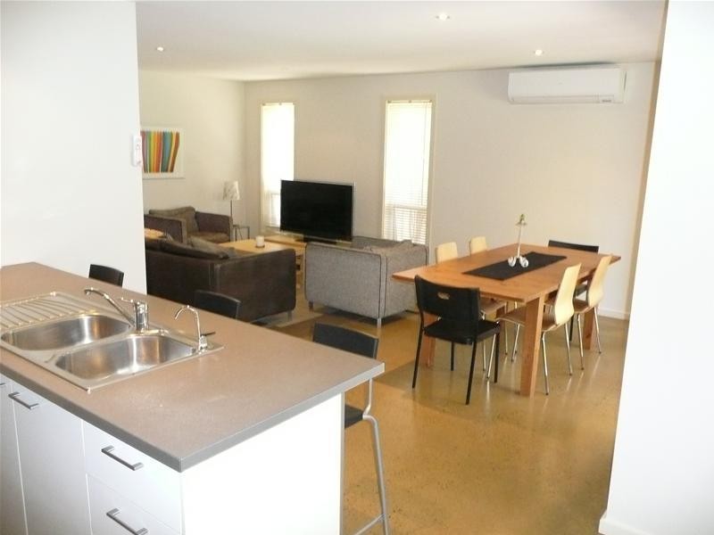 7 McBurney Crescent, Aldinga Beach SA 5173