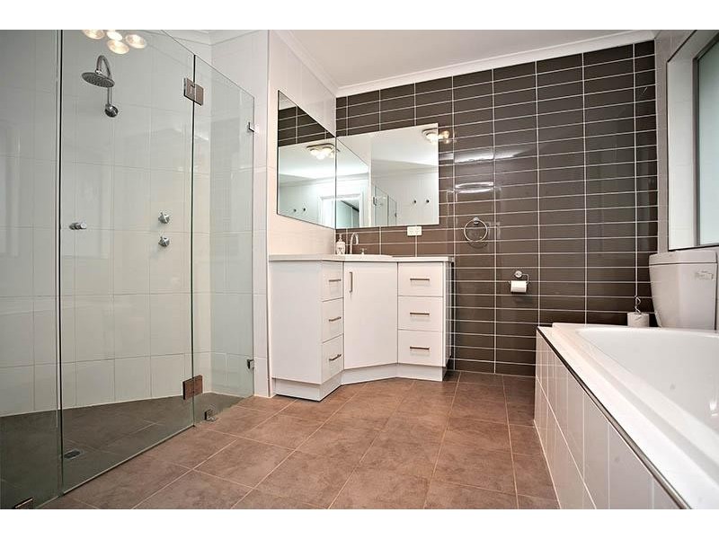 1 Cutlass Walk, Seaford Rise SA 5169