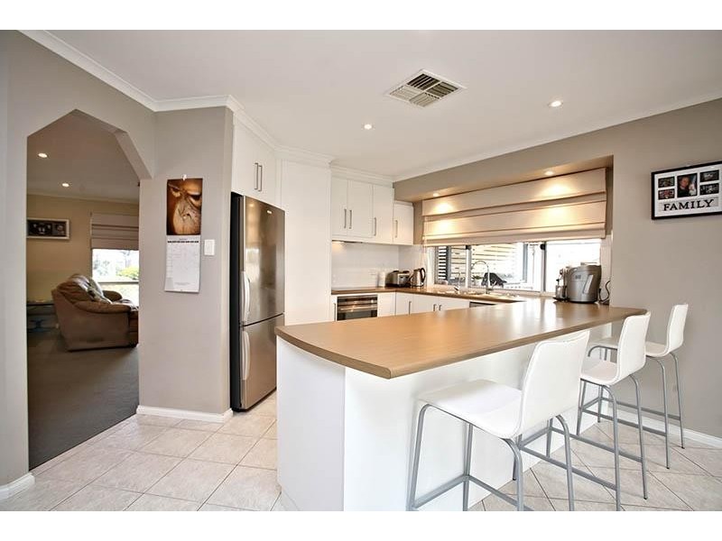 1 Cutlass Walk, Seaford Rise SA 5169