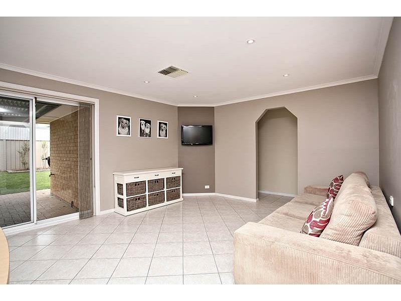 1 Cutlass Walk, Seaford Rise SA 5169