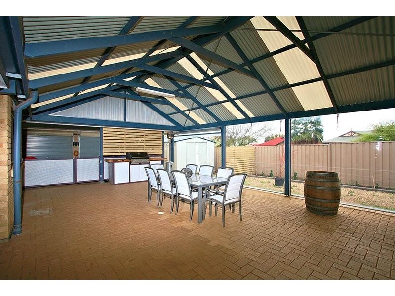 1 Cutlass Walk, Seaford Rise SA 5169