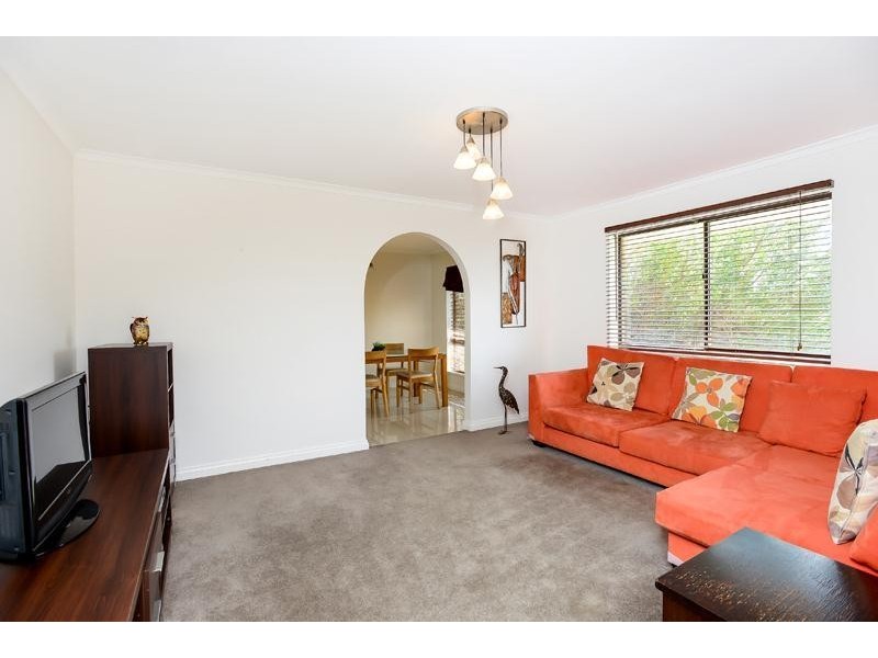 18 Goodrington Way, Moana SA 5169