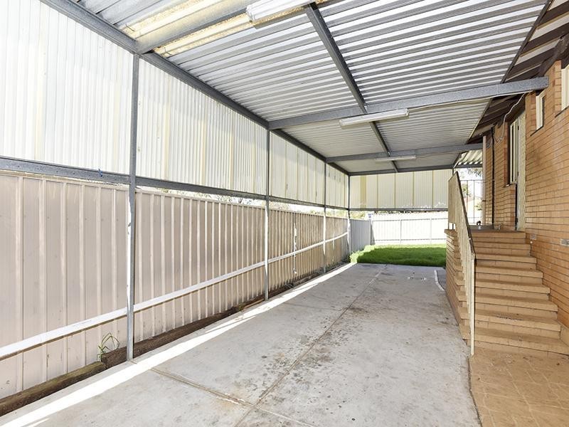 4 Athens Court, Hackham West SA 5163