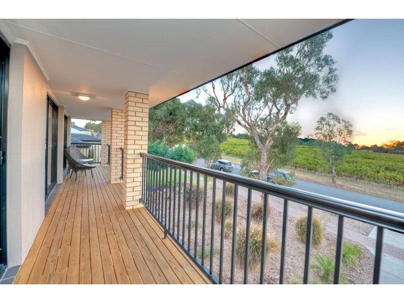 17 Hunt Road, Mclaren Flat SA 5171