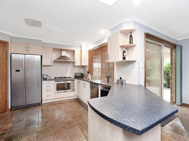 24 Kooyonga Way, Morphett Vale SA 5162