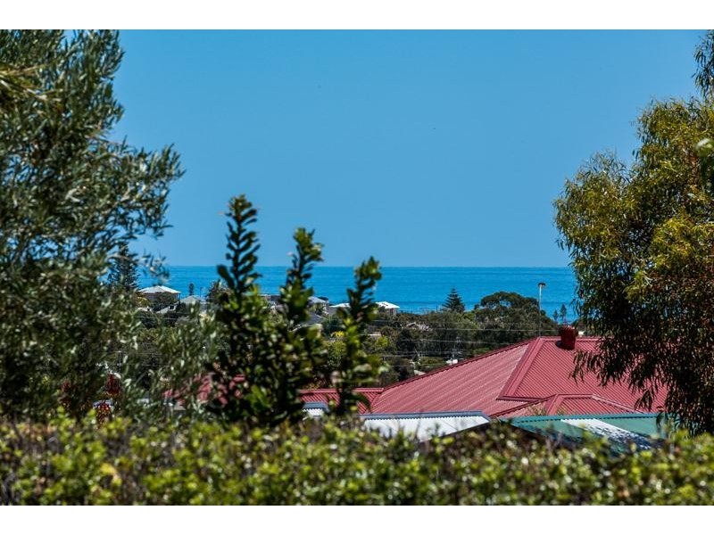 18 Kestrel Circuit, Seaford Rise SA 5169