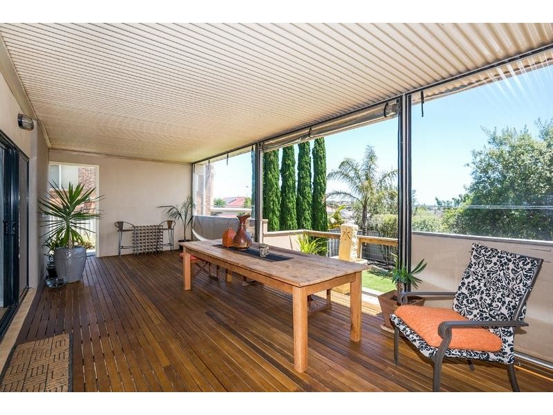 18 Kestrel Circuit, Seaford Rise SA 5169