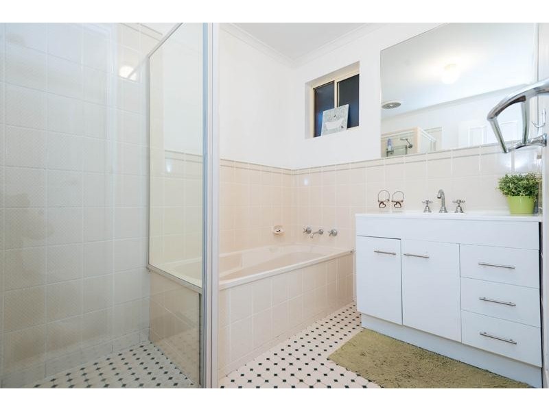 7 Endeavour Drive, Seaford Rise SA 5169