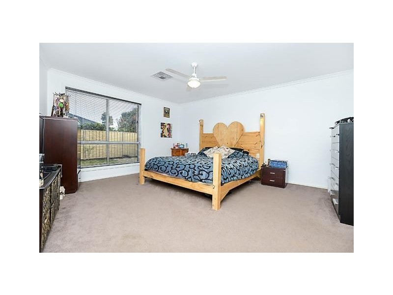 17 Buoy Crescent, Seaford Meadows SA 5169