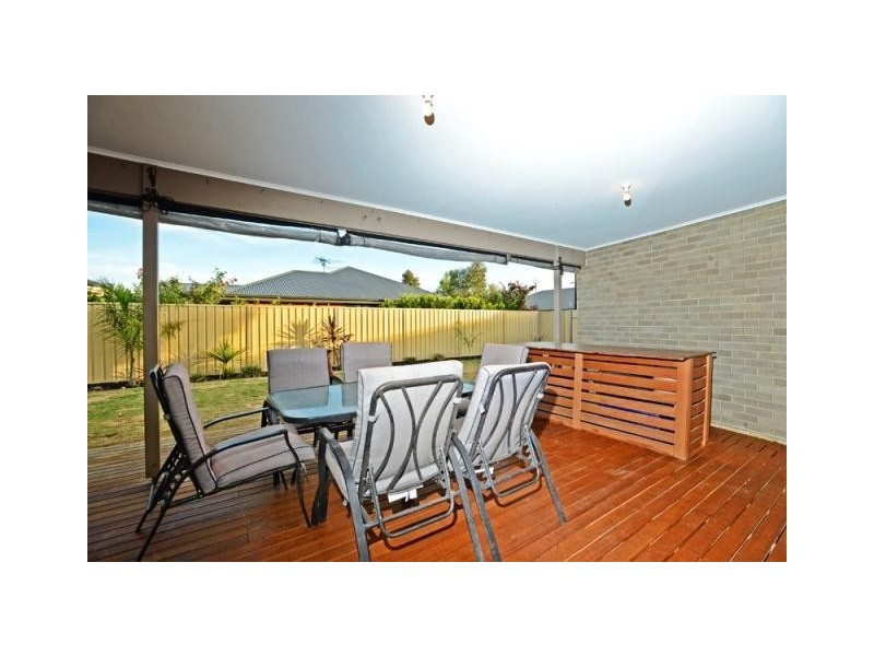 17 Buoy Crescent, Seaford Meadows SA 5169