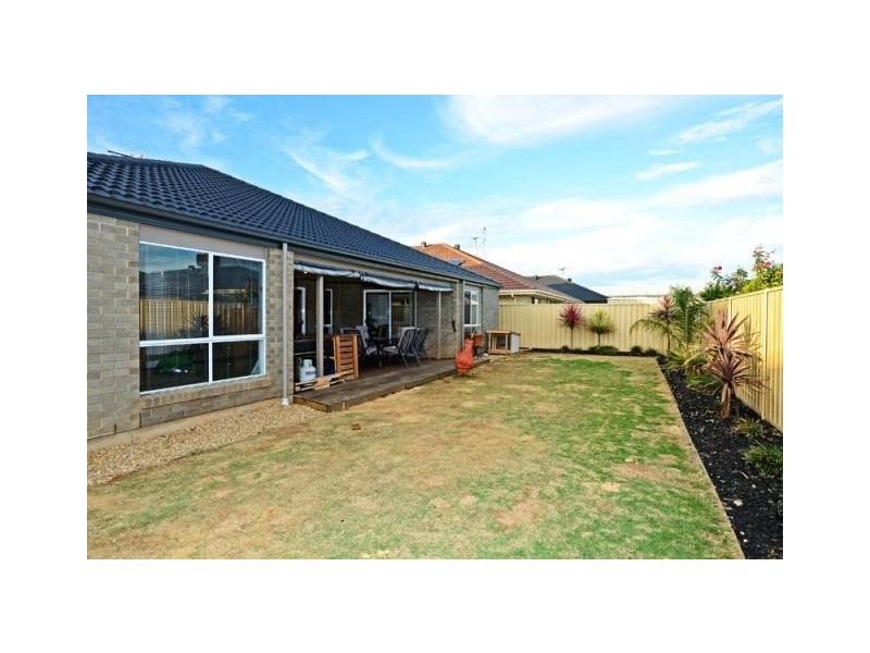 17 Buoy Crescent, Seaford Meadows SA 5169