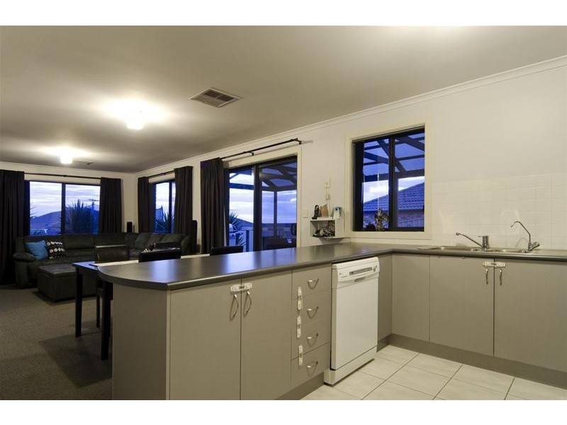 38 Perry Road, Huntfield Heights SA 5163