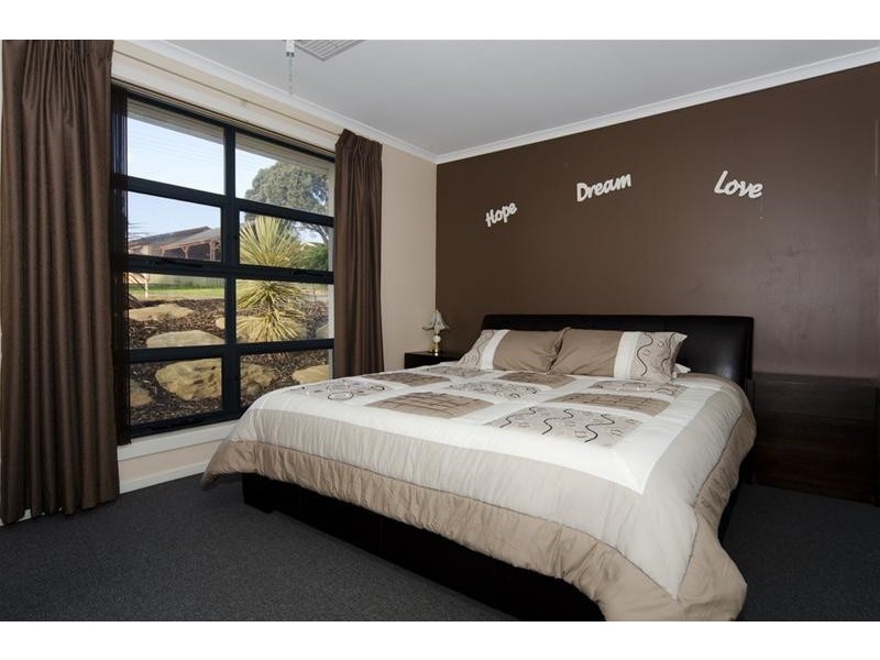 38 Perry Road, Huntfield Heights SA 5163