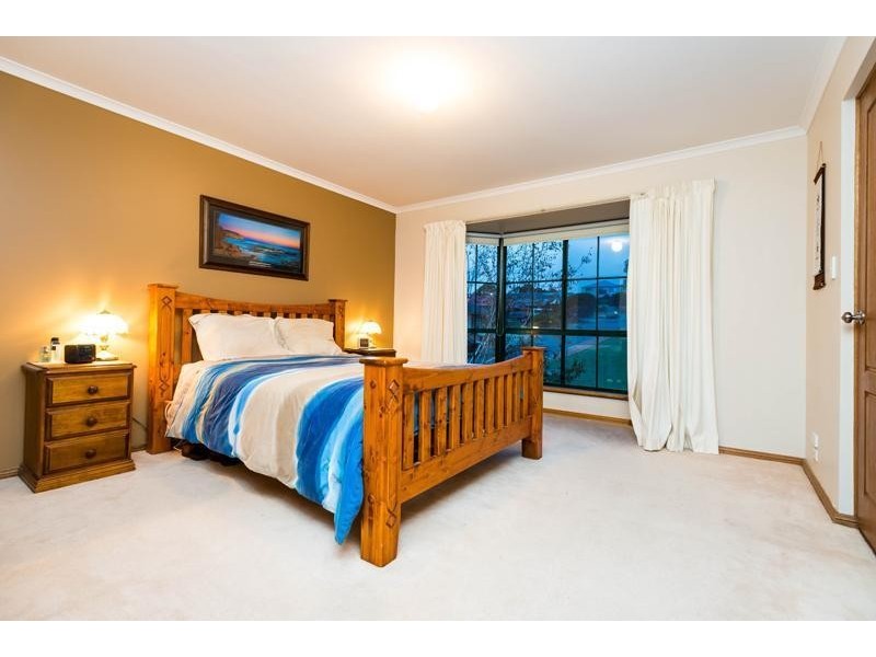 9 Harbour Drive, Seaford Rise SA 5169