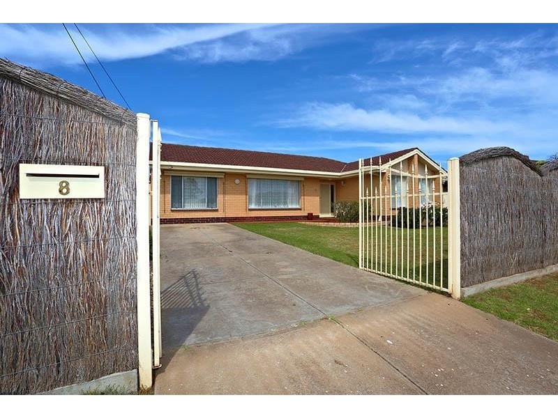8 Flinders Avenue, Seaford SA 5169