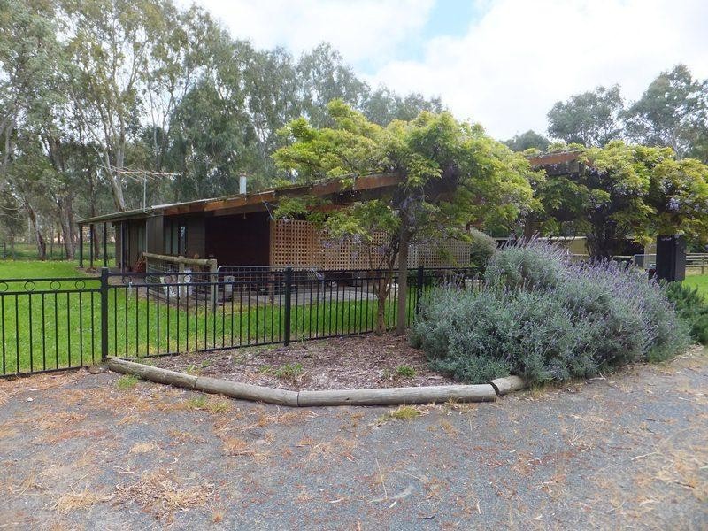 328 Chalk Hill Road, Mclaren Vale SA 5171