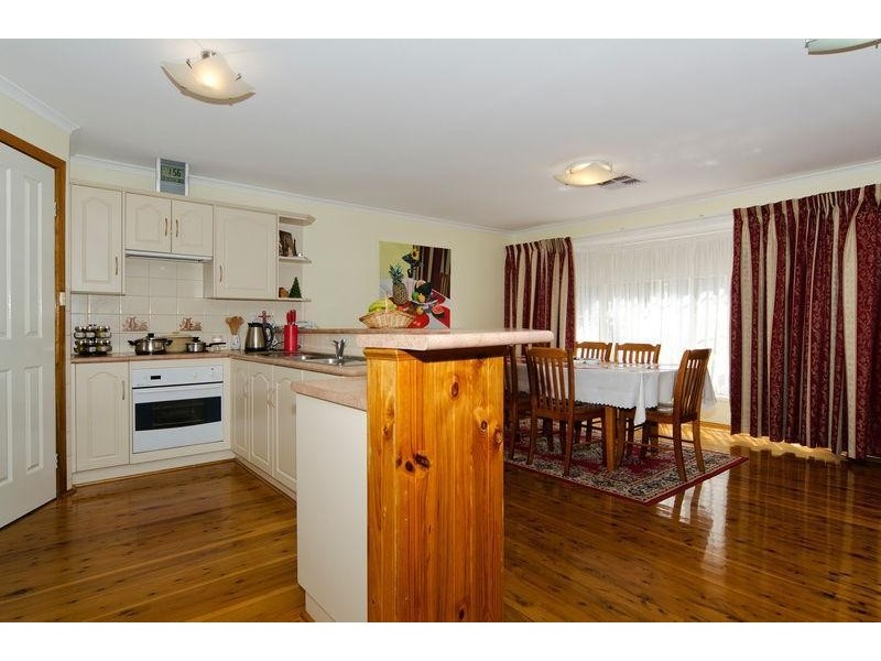 5 Timothy Court, Mitchell Park SA 5043