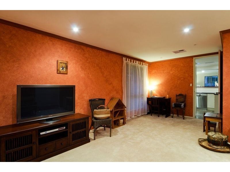 28 Lexcen Grove, Happy Valley SA 5159