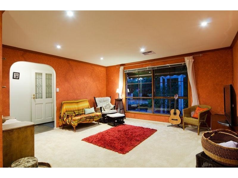 28 Lexcen Grove, Happy Valley SA 5159