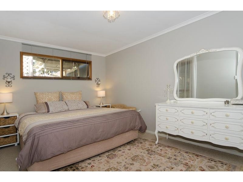 28 Lexcen Grove, Happy Valley SA 5159