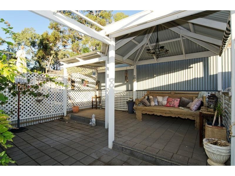 28 Lexcen Grove, Happy Valley SA 5159
