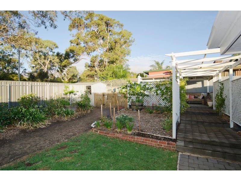 28 Lexcen Grove, Happy Valley SA 5159
