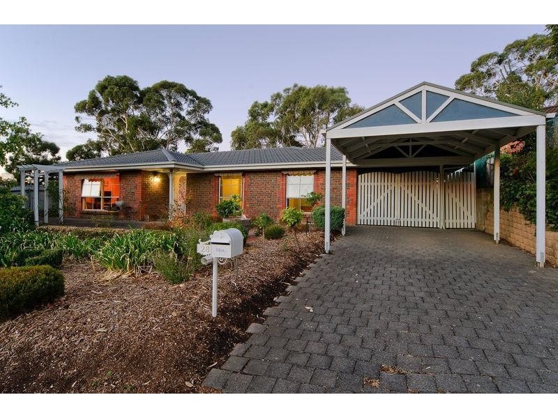 28 Lexcen Grove, Happy Valley SA 5159