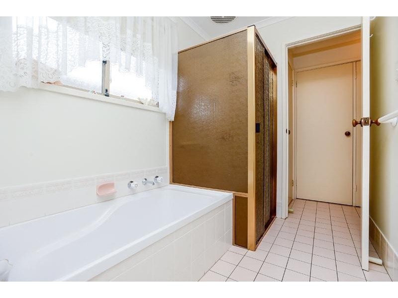 5 Maple Court, Seaford SA 5169