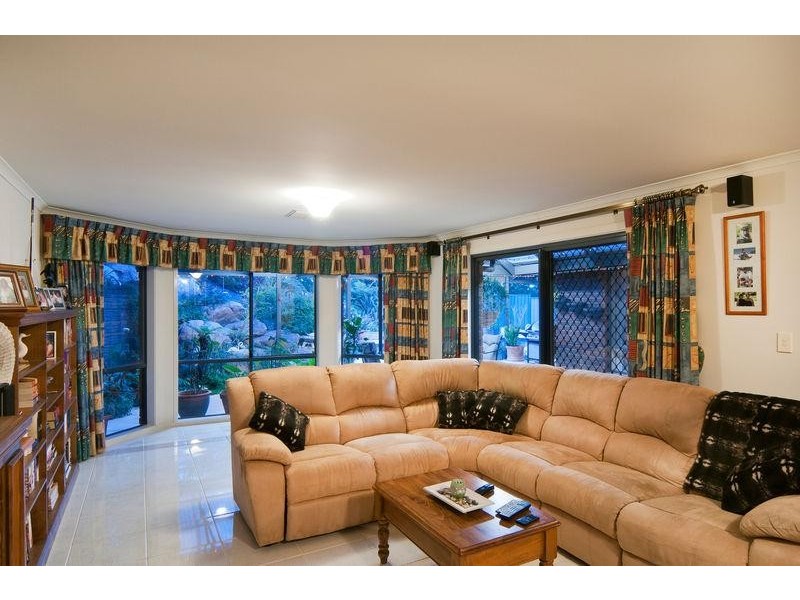 7 Hillside Court, Aberfoyle Park SA 5159