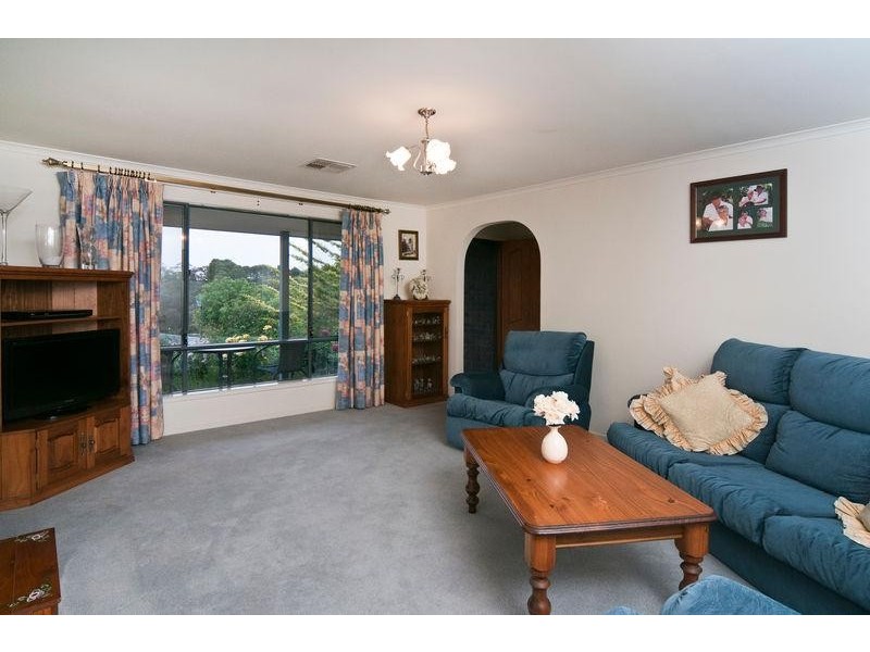 7 Hillside Court, Aberfoyle Park SA 5159