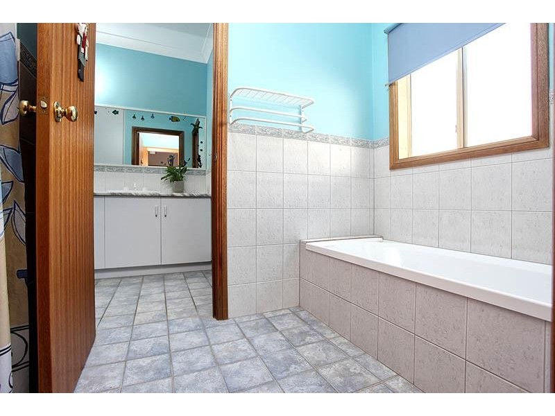 10a Chapman Avenue, Mclaren Vale SA 5171