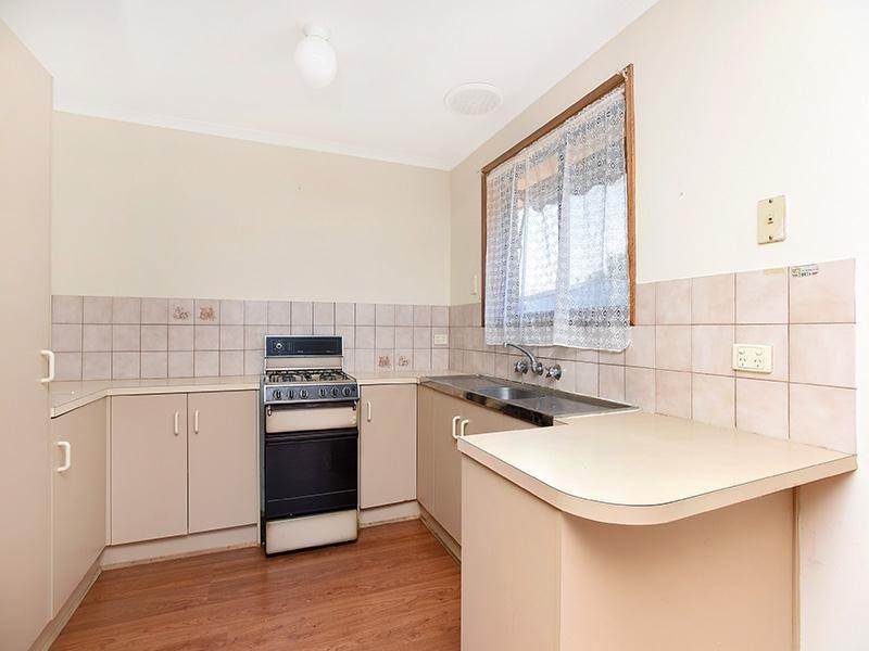 10 McMahon Road, Morphett Vale SA 5162