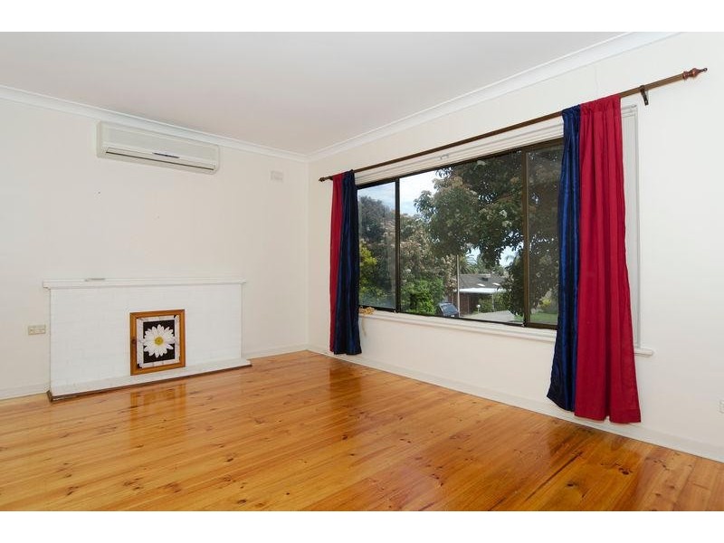 16 Clive Street, Morphett Vale SA 5162