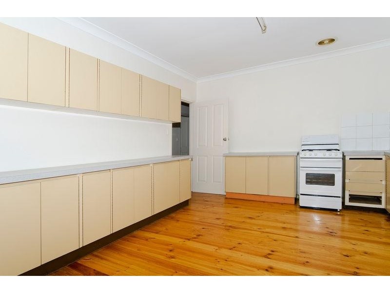 16 Clive Street, Morphett Vale SA 5162