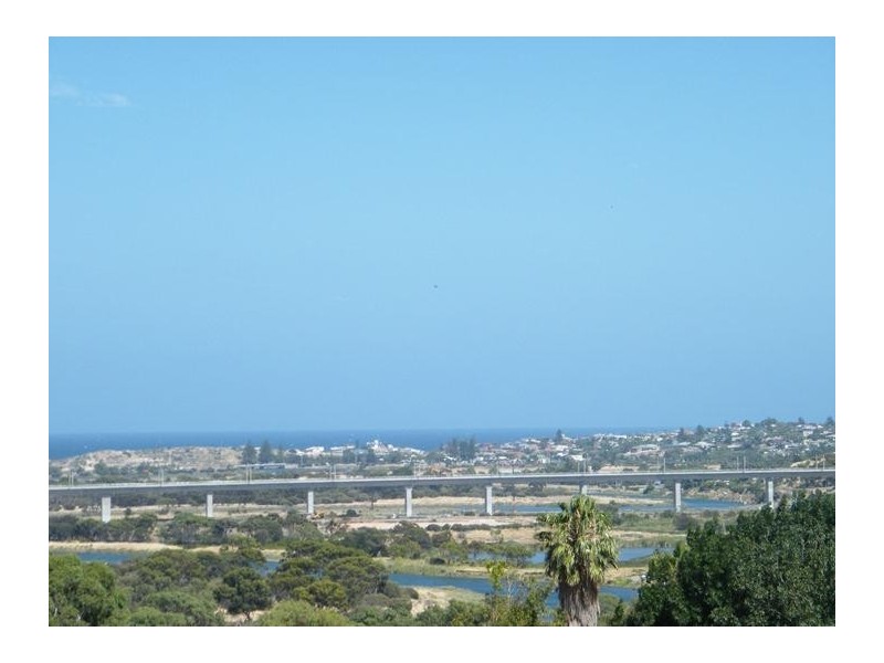 2 Corrimal Avenue, Noarlunga Downs SA 5168