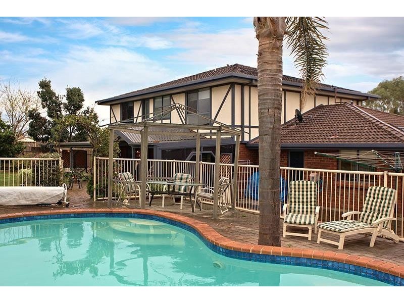 8 Paignton Close, Moana SA 5169