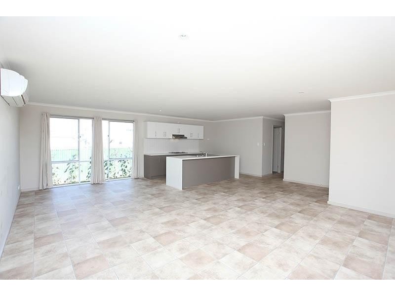 78 Whinnerah Avenue, Aldinga Beach SA 5173