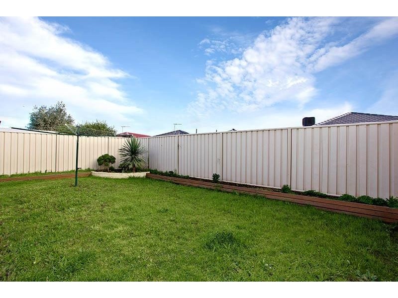 9 Blue Bay Avenue, Aldinga Beach SA 5173