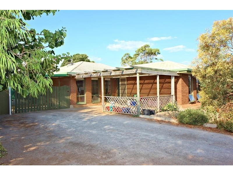 9 Stirling Crescent, Aldinga Beach SA 5173