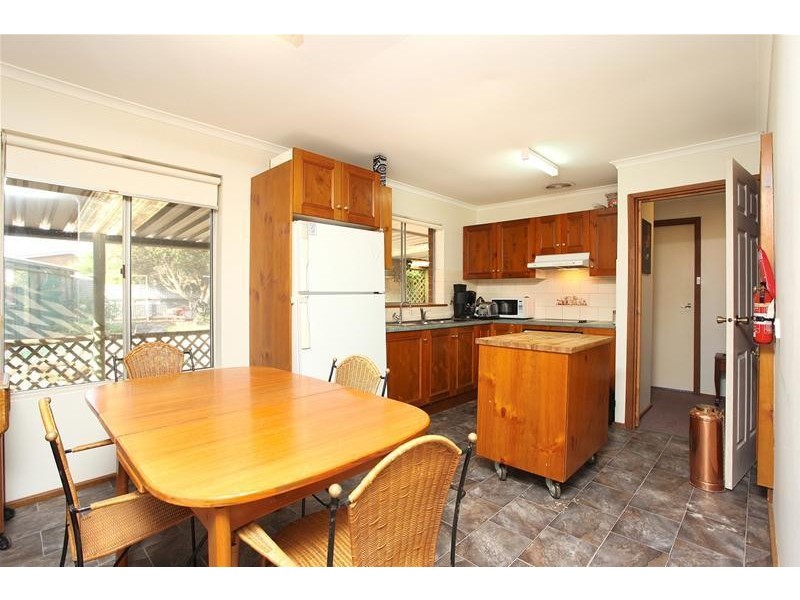 9 Stirling Crescent, Aldinga Beach SA 5173