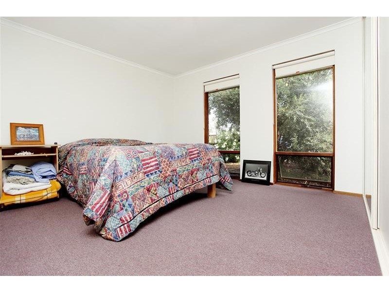 9 Stirling Crescent, Aldinga Beach SA 5173