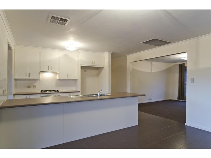 6 Pinkgum Avenue, Aldinga Beach SA 5173