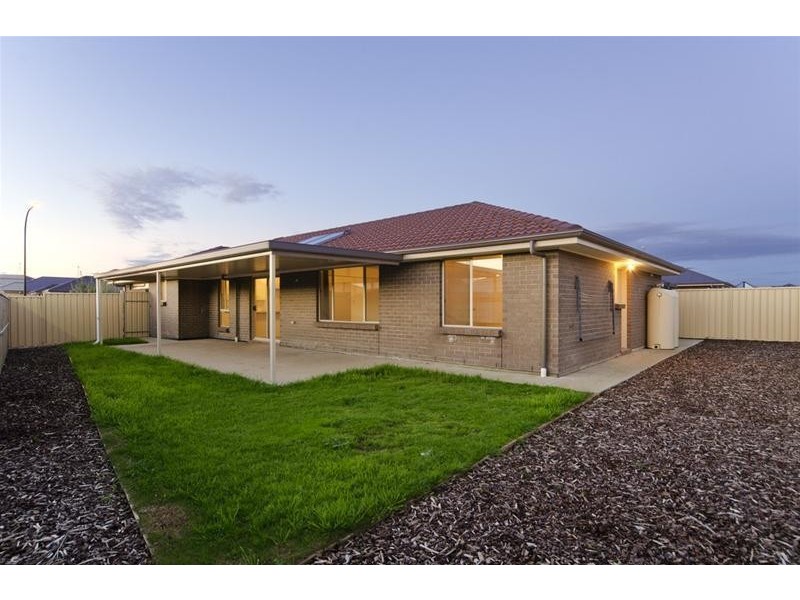 6 Pinkgum Avenue, Aldinga Beach SA 5173