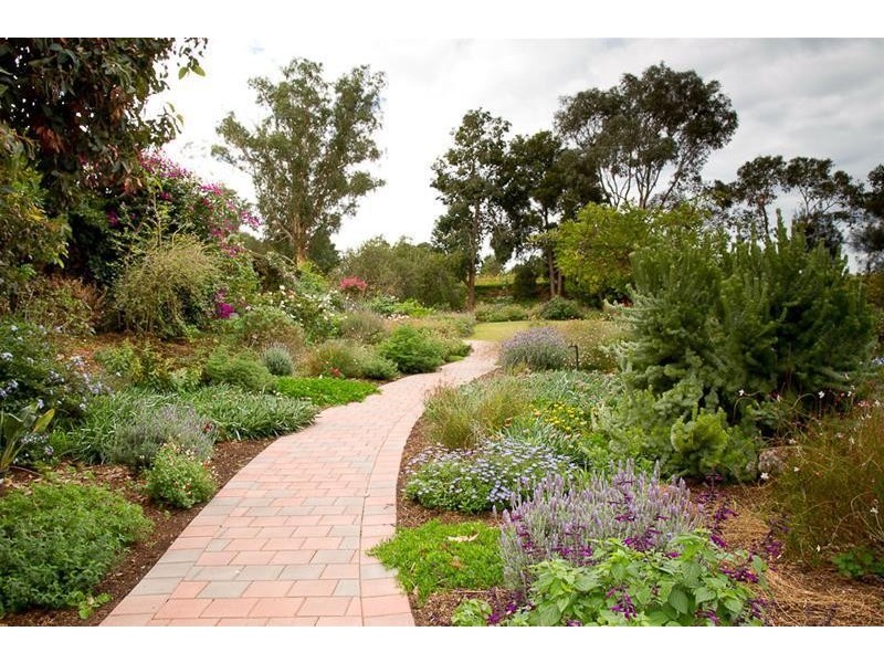 12 Beltunga Close, Blewitt Springs SA 5171