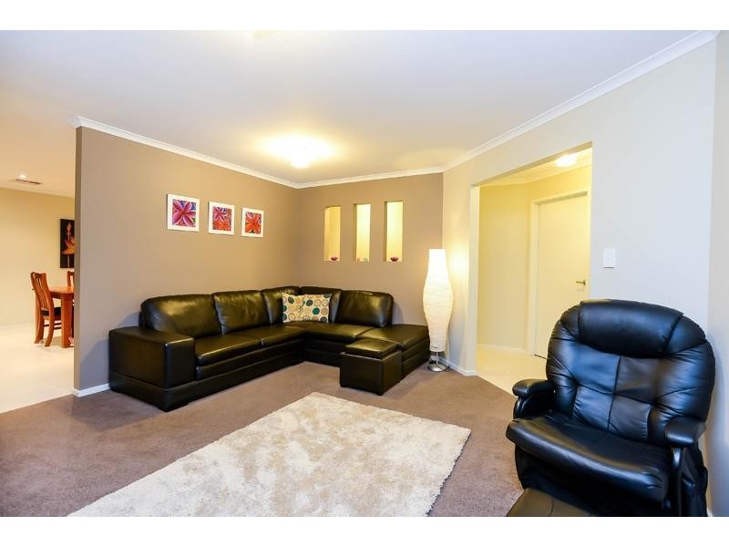 14 Telegraph Road, Seaford Meadows SA 5169