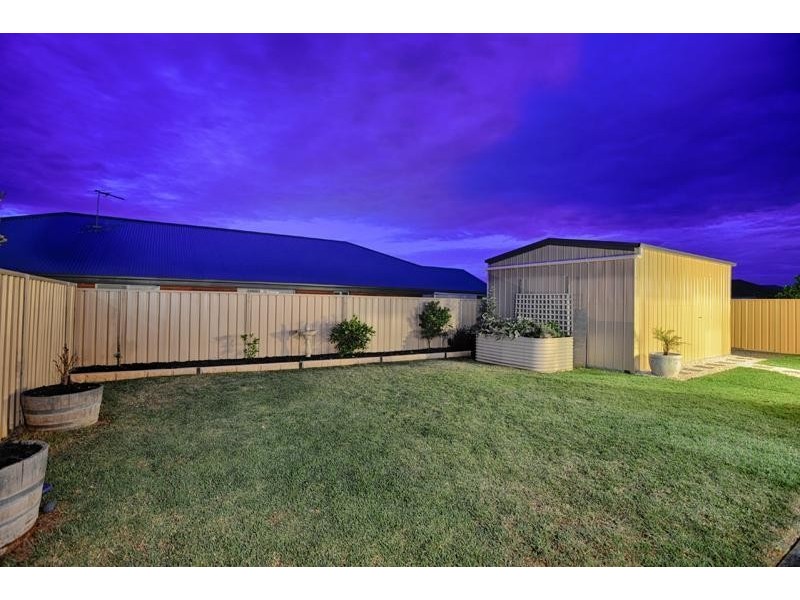 14 Telegraph Road, Seaford Meadows SA 5169