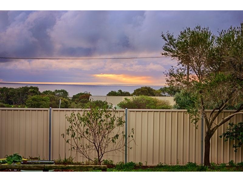 31 Plaza Avenue, Sellicks Beach SA 5174