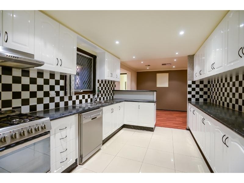 7 Taranto Court, Hackham West SA 5163